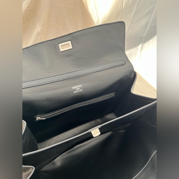 Balenciaga RODEO HANDBAG SMALL IN BLACK - Picture 10 of 12